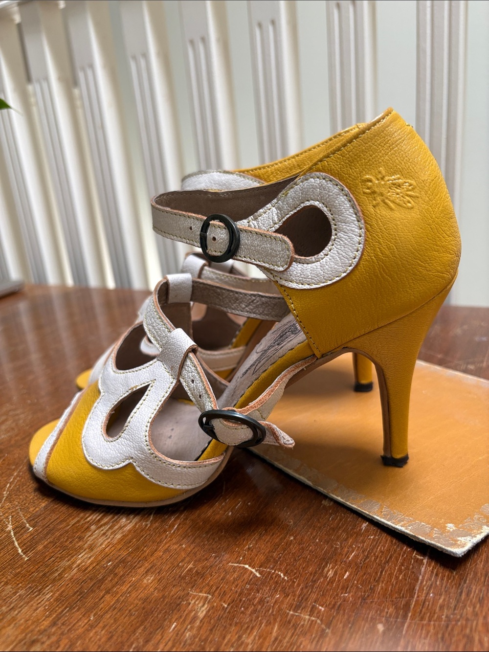 Fly London Boho Cut-Out Peep Toe Stiletto Heels Yellow White Size 38 - Picture 3 of 6